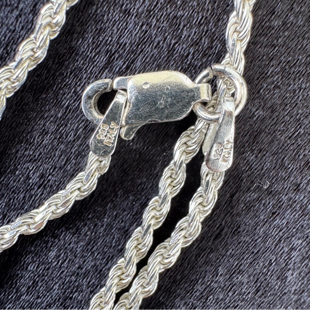 Elegant Silver Rope Chain Necklace - Picture 2 of 10